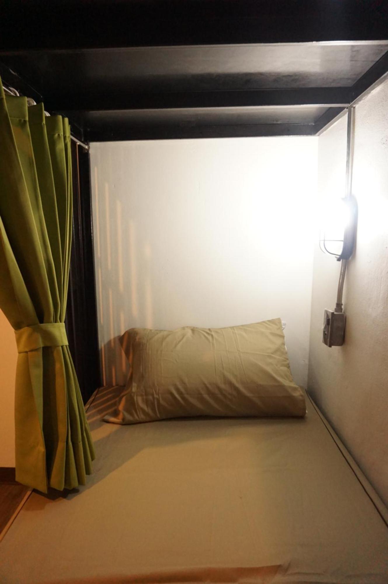 Feel Good Bangkok Hostel Kültér fotó